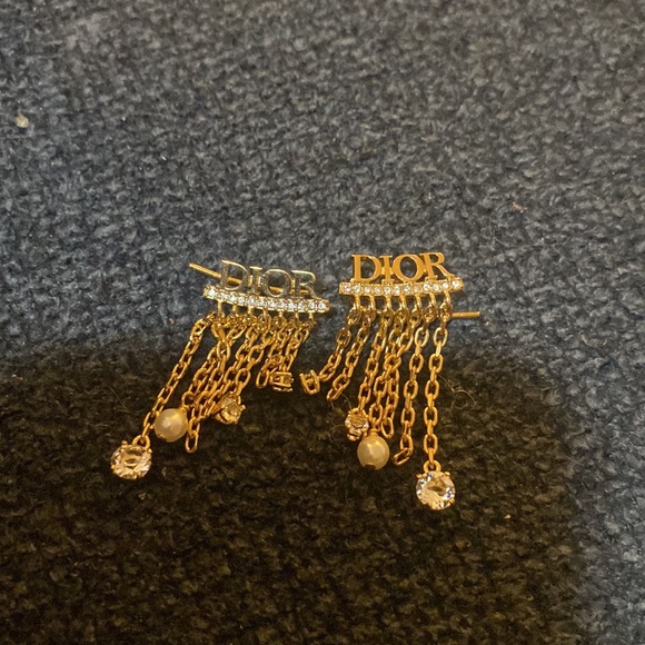 Dior Revolution Earring with white resin crystal - Picture 2 of 4